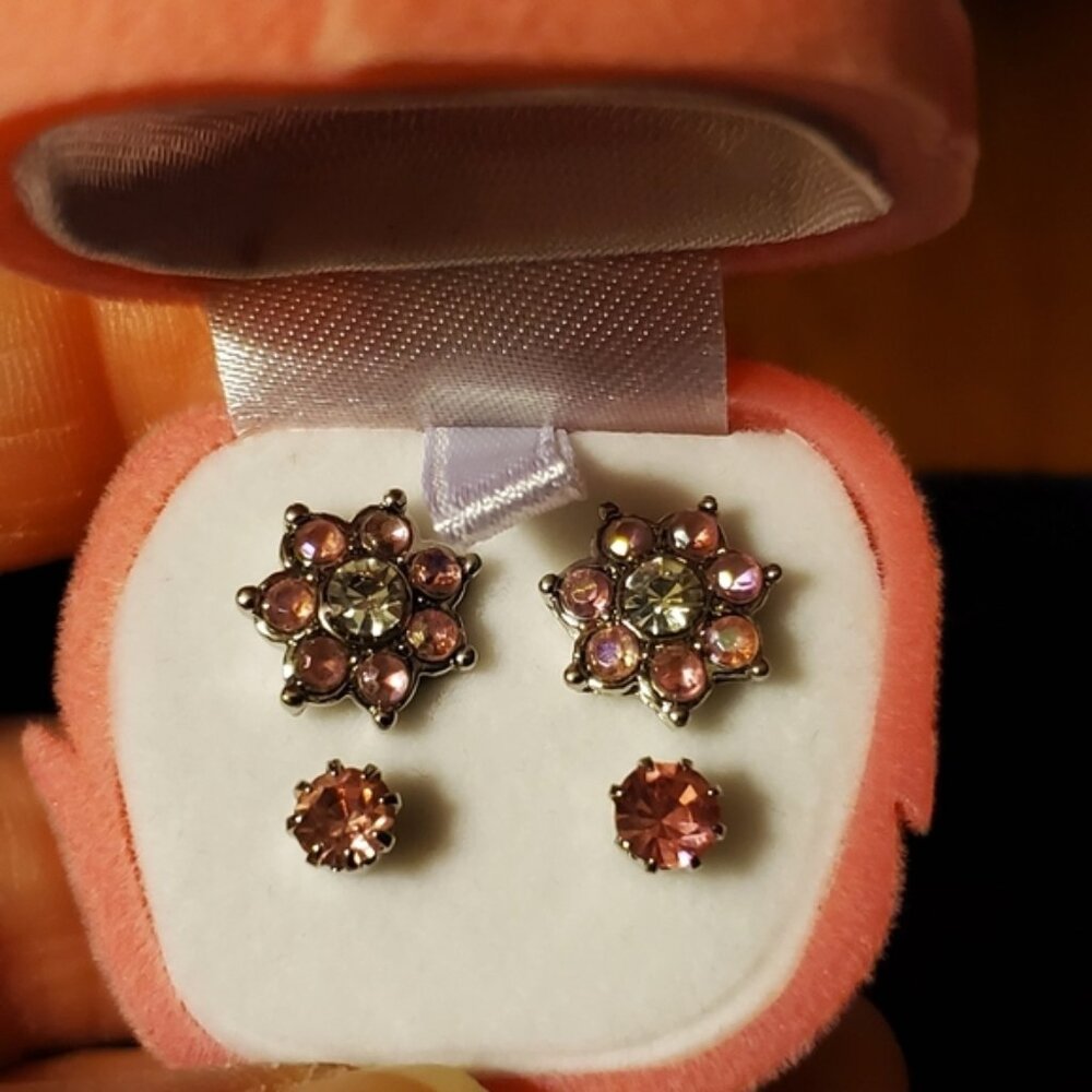 Avon Two Pairs of Sparkling Pink & CZ Earrings in Rose Box, NEW
